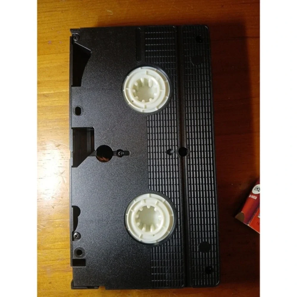 The Amityville Horror (VHS, 1993) Good Times Video - James Brolin - Margot Kidde